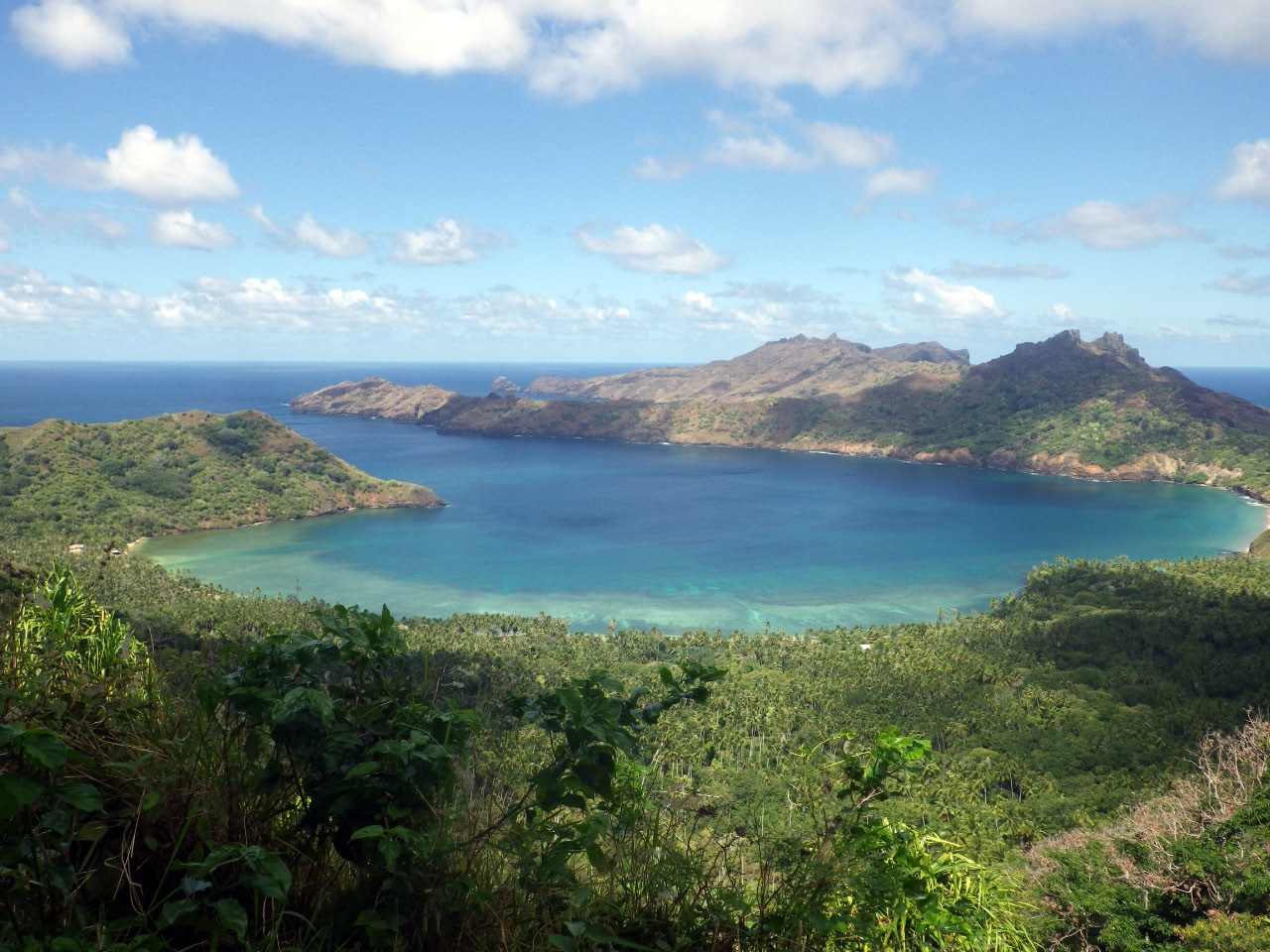 Baie d'Anaho à Nuku Hiva (Marquises) Baie d'Anaho à Nuku Hiva (Marquises)